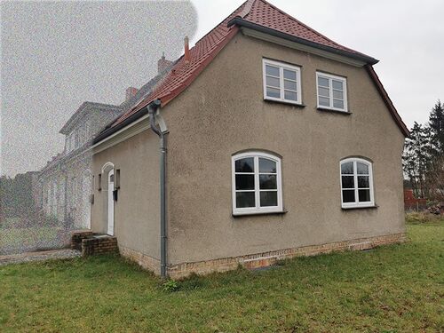 Ansicht von Westen (von Straßenseite aus) - Provisionsfrei* Solides Reiheneckhaus in der Hansestadt Anklam mit viel Potential - provisionsfrei vom Eigentümer