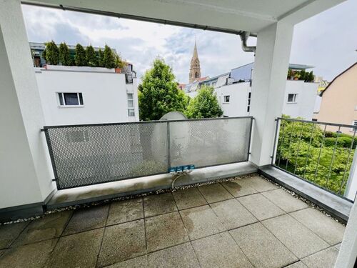 Balkon - Provisionsfrei, teilmöblierte, helle 3,5-Zi.-Whg. 74qm mit EBK, Loggia, Gäste-WC und Abstellkammer im Herzen von S-Zuffenhausen, bezugsfrei ab 01.10.2026
