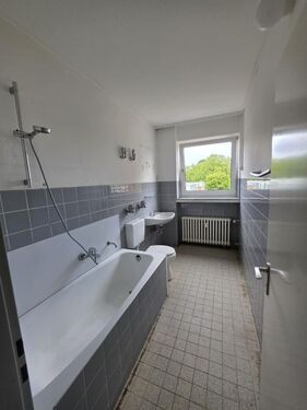 KÖ 122 Bad - 