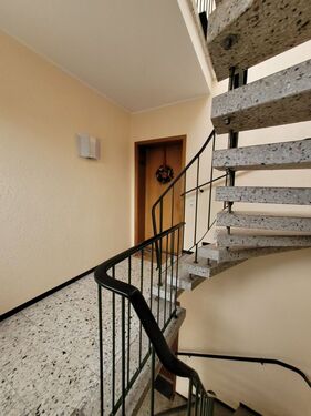 Bild 16 Treppenhaus EG - 