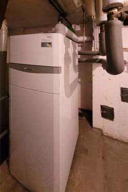 Brennwerttherme Heizungskeller - 