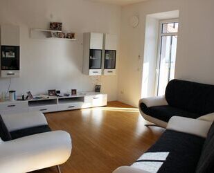 3-Zimmer Altbau Loft Wohnung am Lech: 63 qm, kernsaniert, 2 Balkone, Parkett, Küche, ruhig, nähe KUKA, provisionsfrei - Augsburg