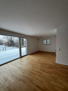 Wohnzimmer mit Küche - Provisionsfrei* Ruhig und dörflich 3 Zimmer mit Garten