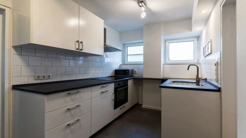 B282773j2205 - 