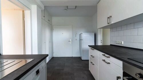 B282773j2209 - 