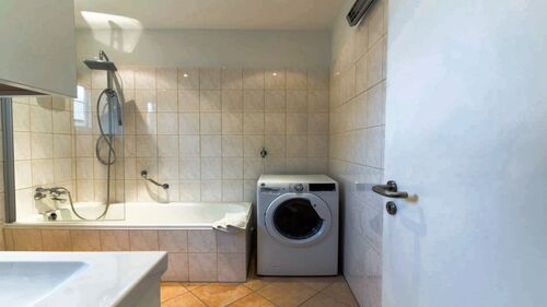 B282773j2214 - 