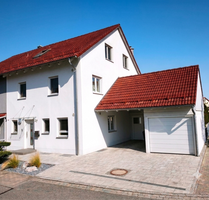Provisionsfrei* Doppelhaushälfte mit Top Lage in Regenstauf