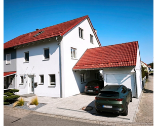 Provisionsfrei* Doppelhaushälfte mit Top Lage in Regenstauf