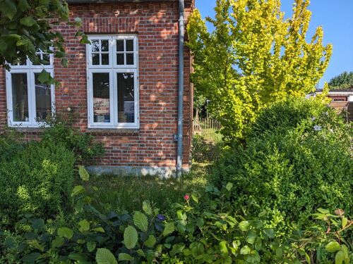 Hausecke Strassenseite Nordosten - 