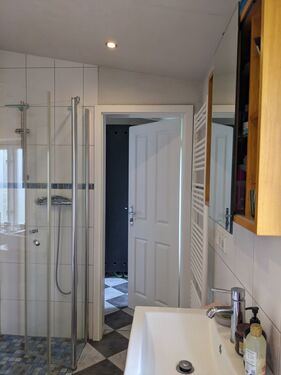 Badezimmer EG Dusche Zugangstür - 