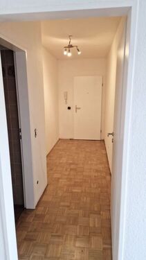 Flur - Etagenwohnung mit 68,00 m² in Essen zur Miete