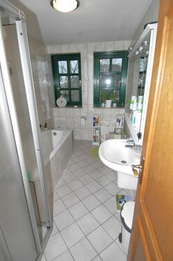 Bad OG - 3- Zimmerwohnung mit 120,00 m&sup2; in Rees zur Miete