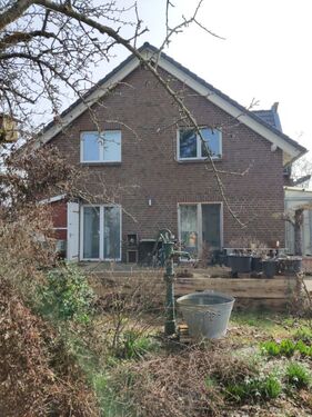 Westseite mit Westterrasse - 