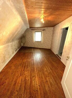 Dagobertstr_Holzboden_3 - Einfamilienhaus mit 214,00 m&sup2; in Frankweiler zum Kaufen