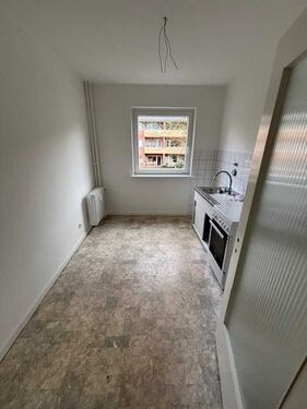 kueche neue fenster - 2 Zimmer 2- Zimmerwohnung in Hamburg