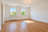 Wohnzimmer - 3-Zimmer-Wohnung im Herzen von Röthenbach