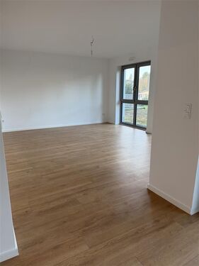 Wohnzimmer - 3- Zimmerwohnung mit 90,44 m&sup2; in Wiehl zur Miete
