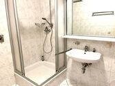 Foto Bad WG 10 - 1 Zimmer Appartement zur Miete in Freilassing