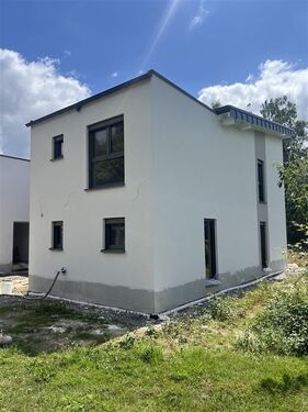 Haus - 6 Zimmer Doppelhaushälfte zur Miete in Wiehl