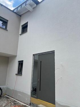 Hauseingang - Doppelhaushälfte mit 156,00 m² in Wiehl zur Miete