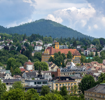 Großzügige 2-Zimmer-Wohnung mit Wintergarten in Baden-Baden (1. OG, 88 m², Parkett)