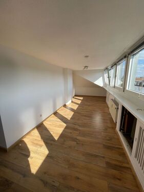 Wohnzimmer - Raumblick leer - 