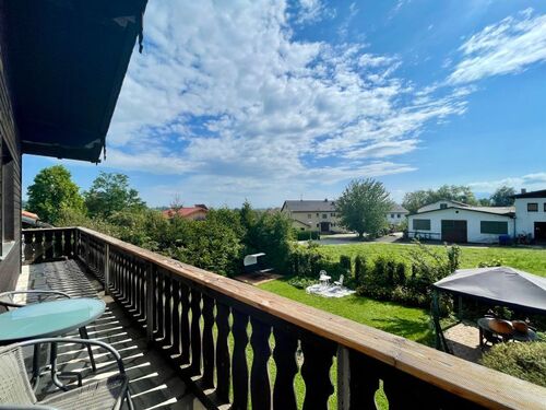 Balkon mit Blick ins Grüne - ruhige Lage und viel Sonne - 