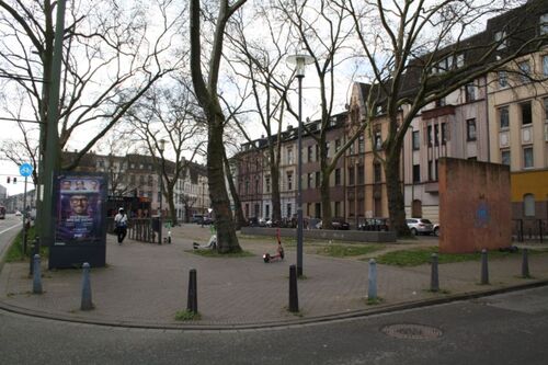 Straßenansicht - 