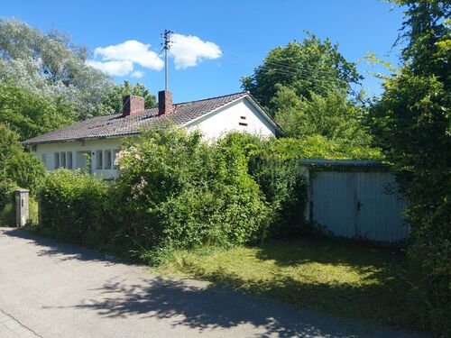Blick von der Straße zum Haus - Grundstück zum Kaufen in Rosenheim