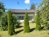 Blick vom herrlich großen Garten zum Haus Terrasse - 