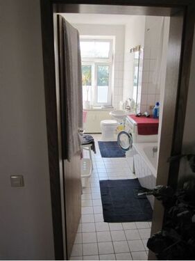 Bad-Bild 1 - Etagenwohnung mit 61,97 m&sup2; in Leipzig zum Kaufen