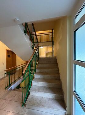 Treppenhaus - 1 Zimmer 1- Zimmerwohnung zur Miete in Schwanstetten