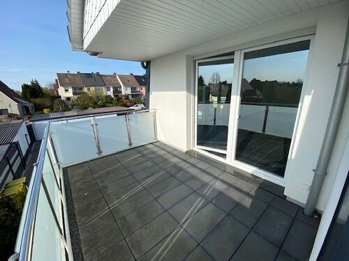 Balkon2 - 4 Zimmer Etagenwohnung zur Miete in Bremerhaven