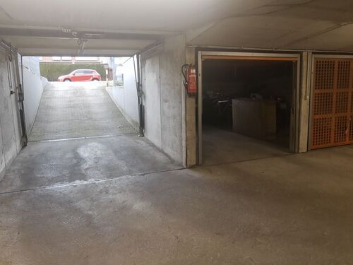 Tiefgarage - Einfahrt mit Box - 