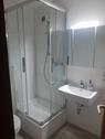 Bad - Dusche & Waschbecken - 