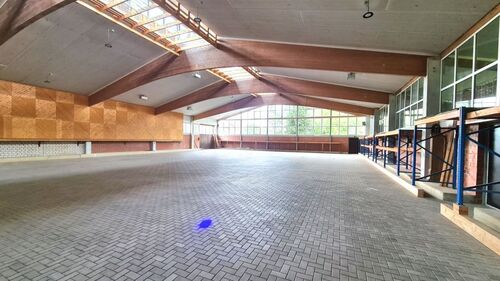 Reithalle innen - Lagerhaus zum Kaufen in Rees