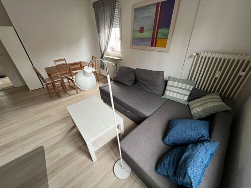 Wohn-Esszimmer mit 2 Fenster - 