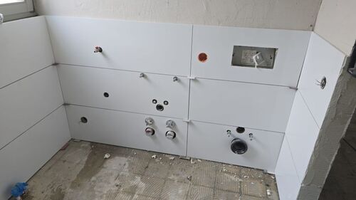Bad - 3 Zimmer Dachgeschoßwohnung in Hohen Neuendorf