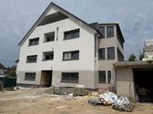Hausansicht gross - Erstbezug großzügige Maisonette in Rösrath TOP Anbindung Nahe Autobahn