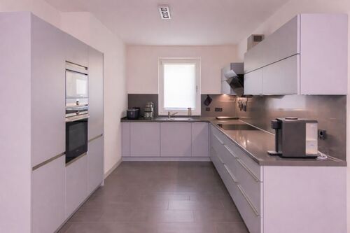 1-Küche - 6 Zimmer Reihenmittelhaus zum Kaufen in Berlin