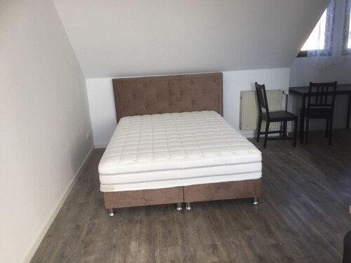 78F45731-25EA-4350-A5CF-2536522B85FD - 