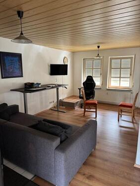 offener Wohnbereich - Möblierte 2 Zimmer Maisonette Wohnung mit Franz. Balkon Leonberg Marktplatz