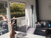 Blick vom Esstisch ins Grüne - Erdgeschoßwohnung mit 50,00 m&sup2; in Düsseldorf zum Kaufen