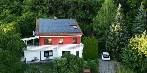 Haus - 6 Zimmer Einfamilienhaus zum Kaufen in Rödental