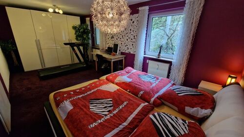 UG-Schlafzimmer01 - 