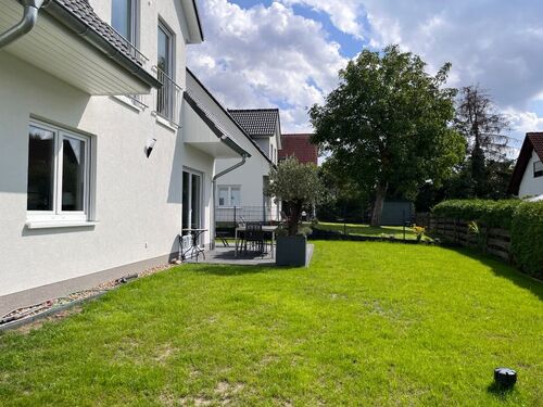 112 - 4 Zimmer Einfamilienhaus zur Miete in Berlin