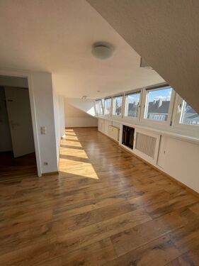 Wohnzimmer - Fensterfront - 