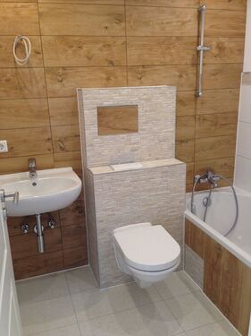 Bad - 3- Zimmerwohnung mit 89,00 m&sup2; in Stuttgart zur Miete