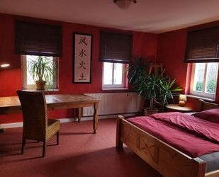 Gemütliche möblierte Wohnung für Wochenendheimfahrer in Arnstadt-Rudisleben