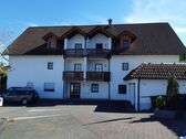 Aussenansicht_Zufahrt - 2 Zimmer 2- Zimmerwohnung in Raubach
